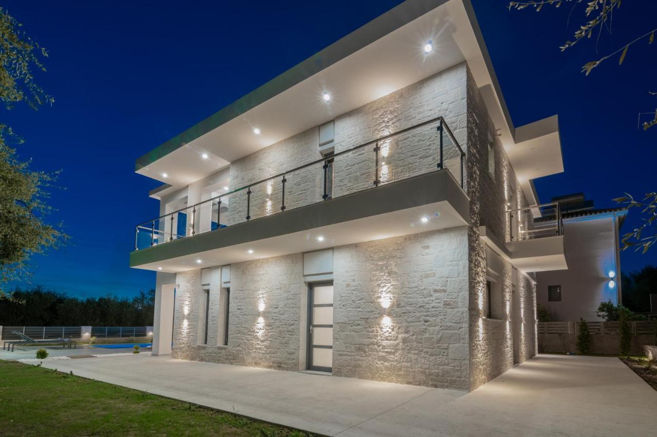 Solis Ortus Villa! Kalamákion Exterior foto